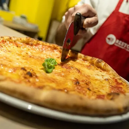 Restovna Πανσιόν