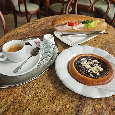 Gasthuis Restovna 3*